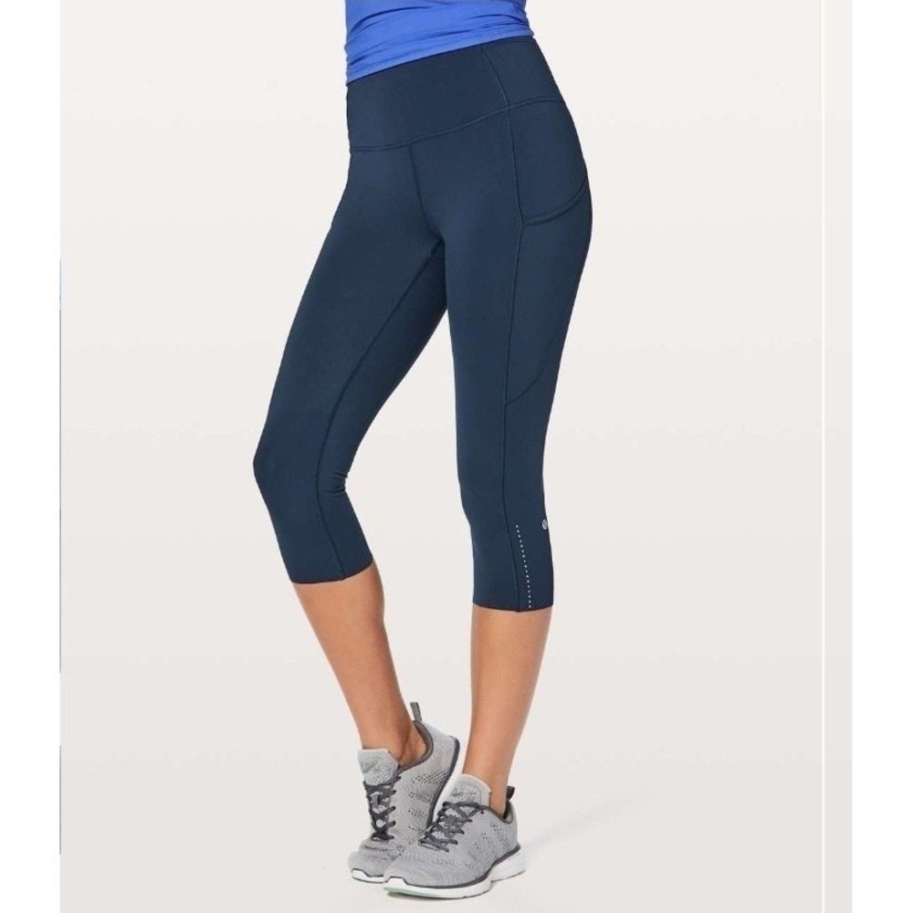 Lululemon Fast  Free Crop II‎ Nulux 19" First Release Navy Blue Leggings Size 2
